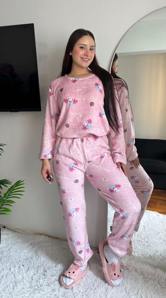 Pijama de Invierno de Plush – Súper Suave y Abrigado